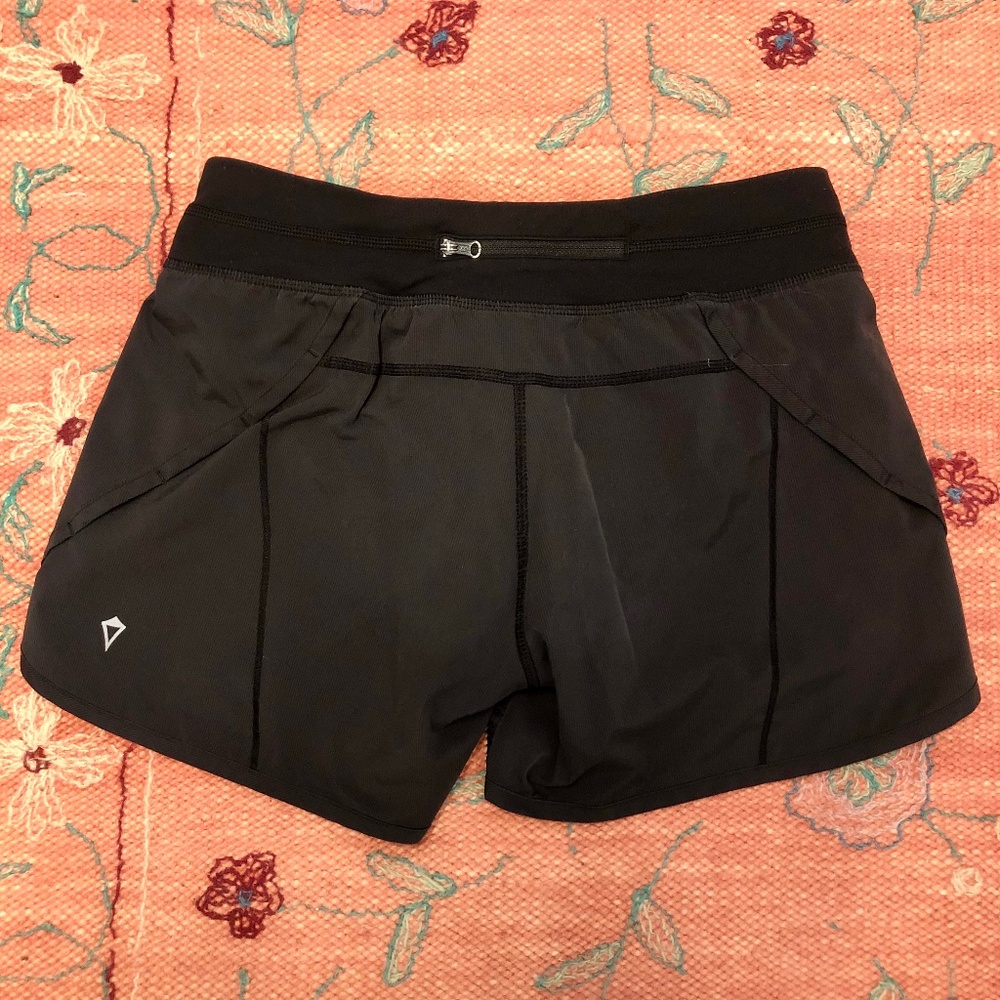 Ivivva "Speedy" shorts size 14